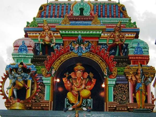 नौ फिट अग्लो गणेश मूर्ति अनावरण